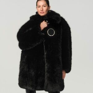 NWT ZARA X STEFANI PILATI FAUX FUR 
COAT SIZE ML 
🚨FIRM  PRiCE NO DISCOUNT